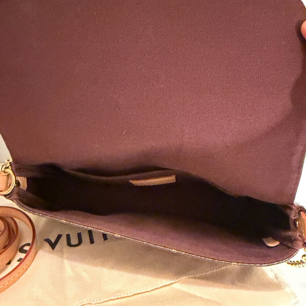 Authentic Louis Vuitton Monogram Favorite PM - Picture 9 of 16